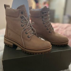 cute brown timbs